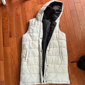 Women's Hooded Quilted Long Puffer Vest - White/Light Gray -M